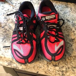 Brooks pure flow sz7 GUC